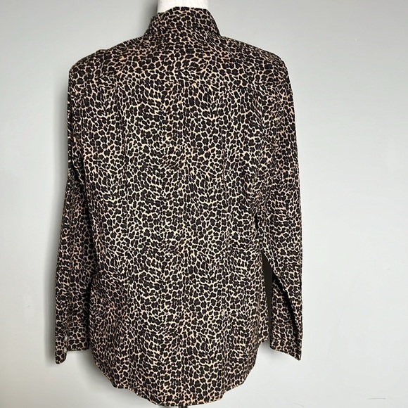 J Crew Women’s Animal Print Button Down Poplin Shirt in Signature Fit Size XL - Picture 5 of 10